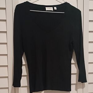 Cyrus Black Long Sleeve V-Neck Top